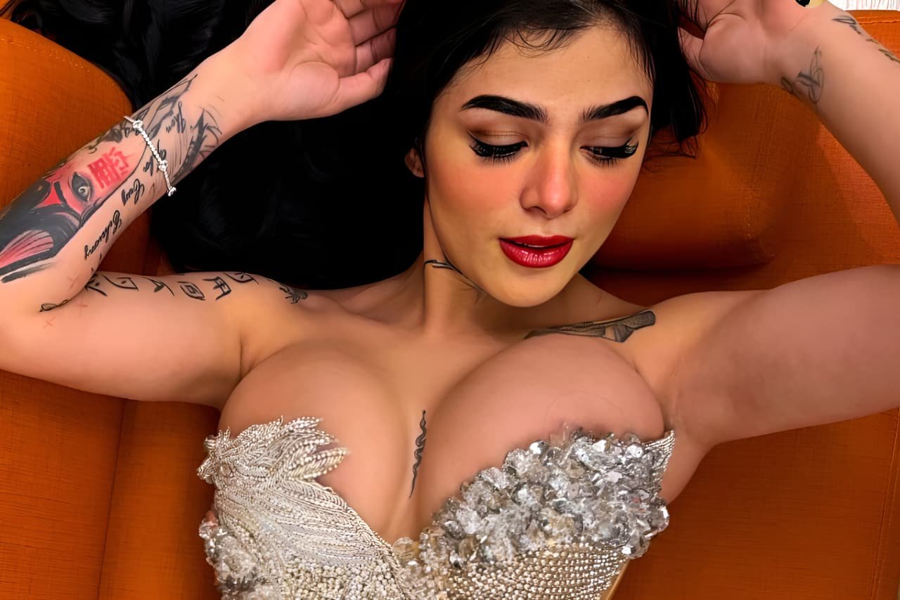 KARELY RUIZ REVELA CUÁNTO GANA CON SU CONTENIDO EXCLUSIVO